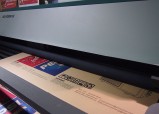Digital printing on corrugated carton board,honey-board,wooden board